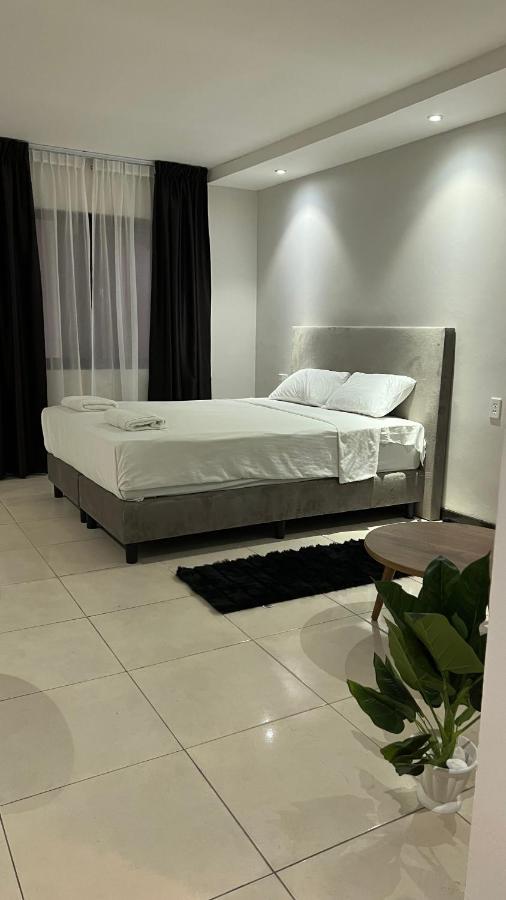 Hotel Ritzz Paramaribo Bagian luar foto